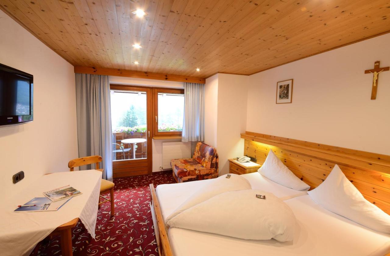 Gasthof Groebenhof Fulpmes Bagian luar foto