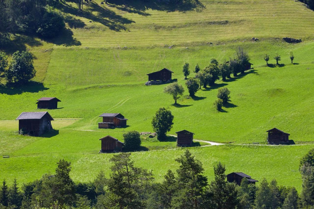 Gasthof Groebenhof Fulpmes Bagian luar foto