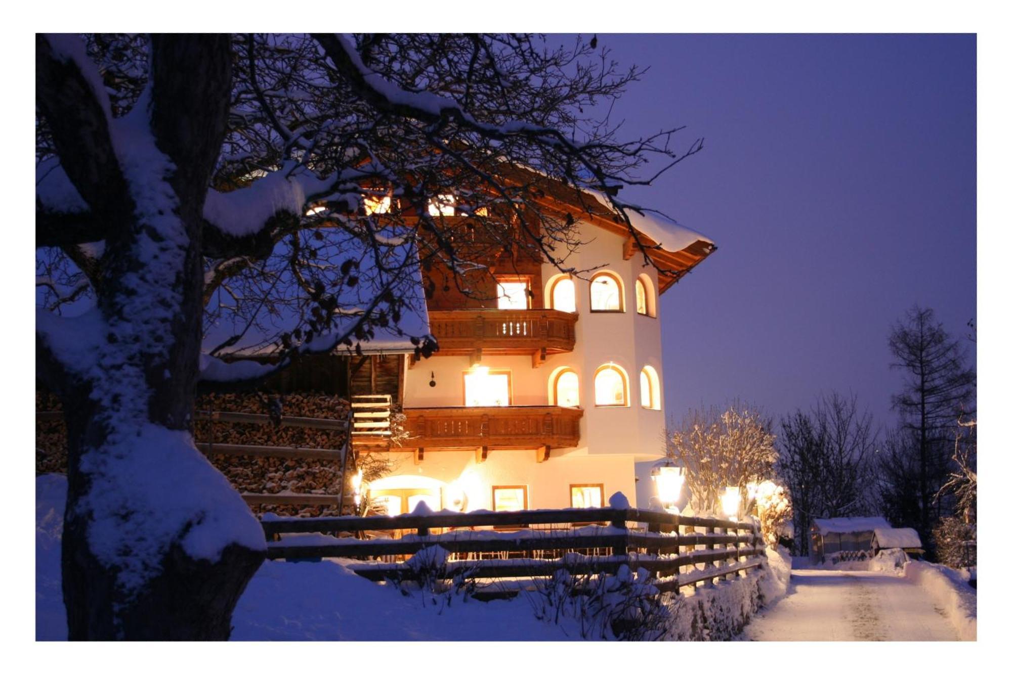 Gasthof Groebenhof Fulpmes Bagian luar foto
